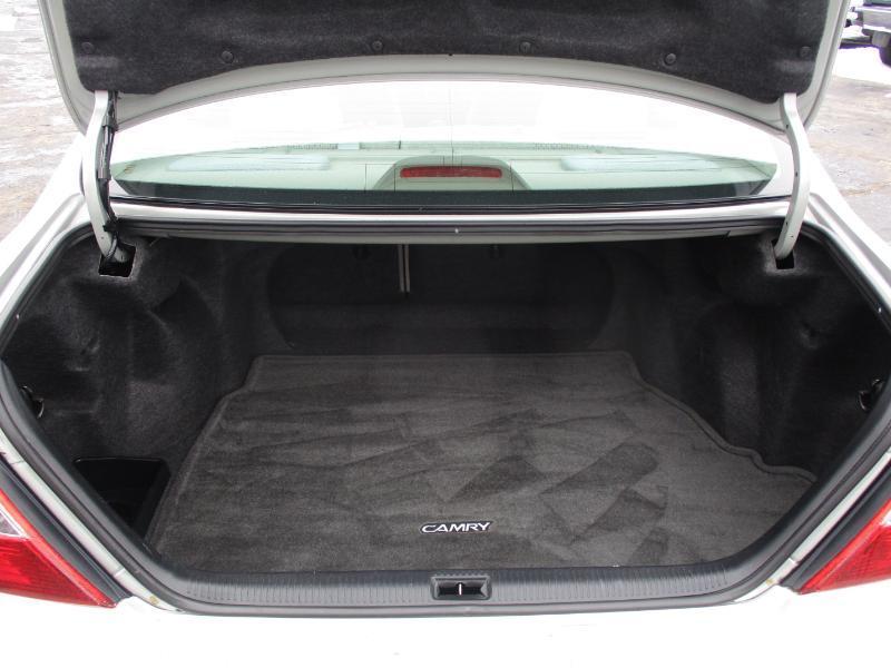 Toyota Camry LE 2003