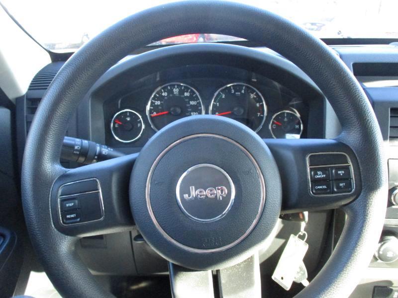 Jeep Liberty Sport 4WD 2012