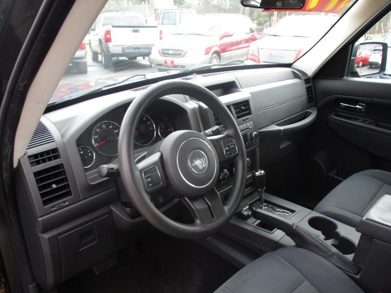 Jeep Liberty Sport 4WD 2012