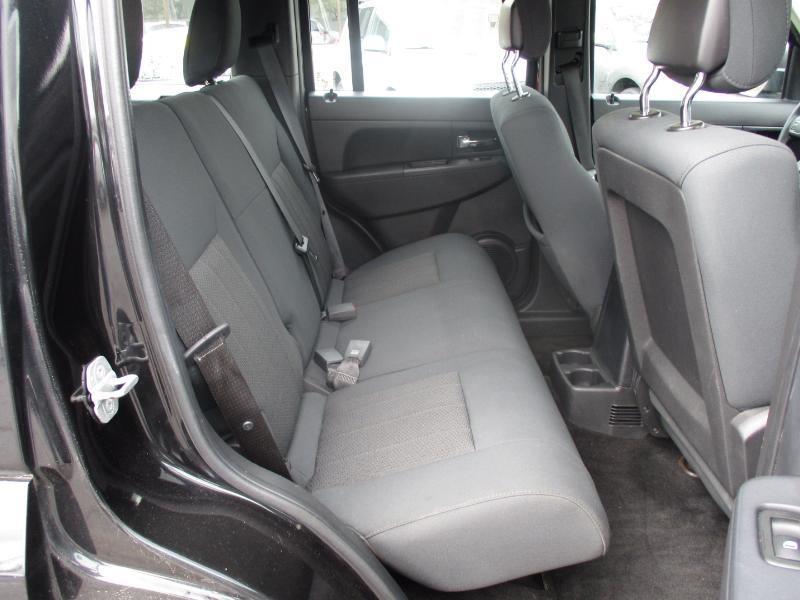 Jeep Liberty Sport 4WD 2012