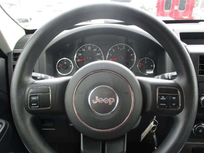 Jeep Liberty Sport 4WD 2012