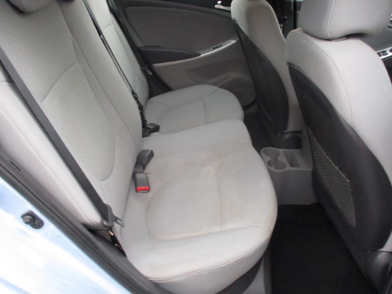 Hyundai Accent SE 5-Door 2013