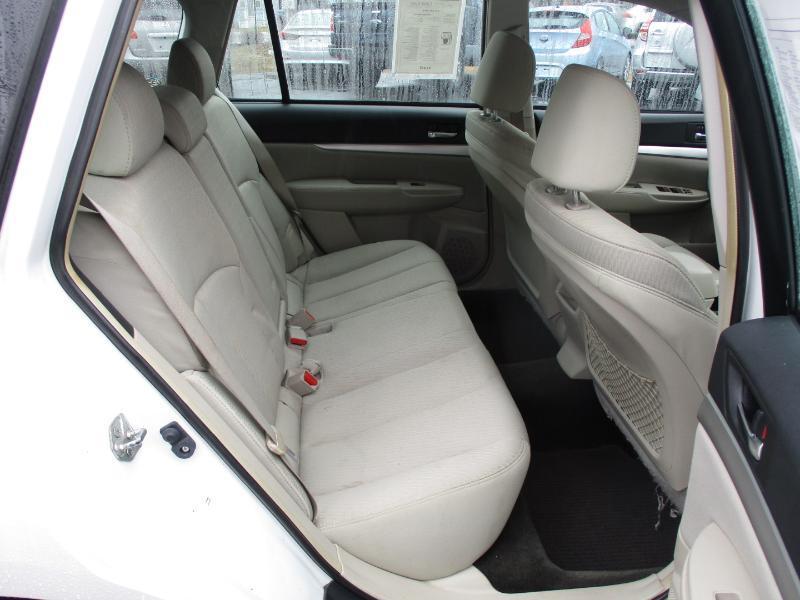 Subaru Outback 2.5i 2012