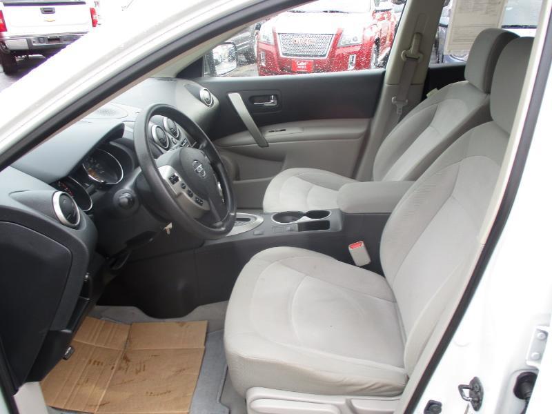 Nissan Rogue S AWD 2012