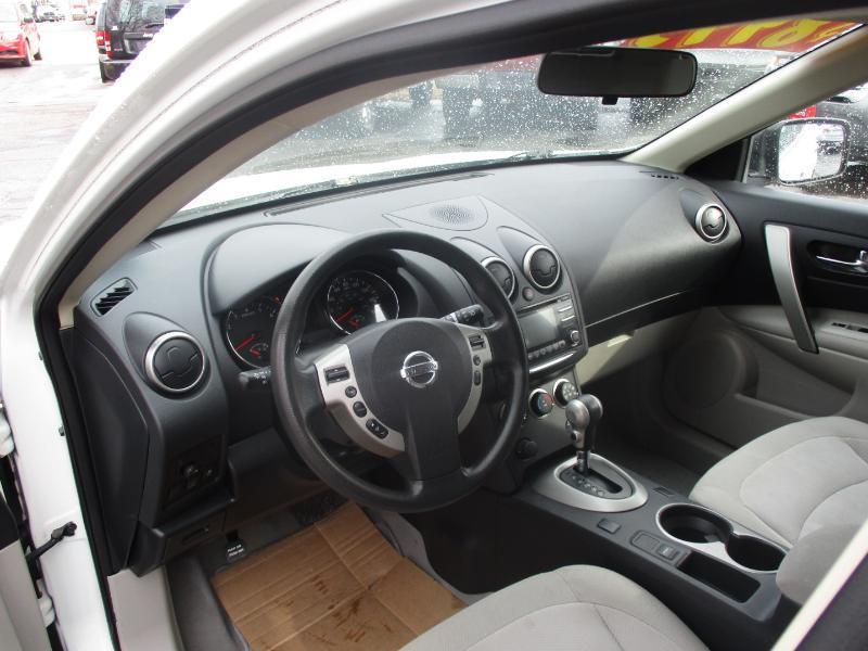 Nissan Rogue S AWD 2012