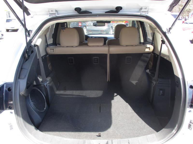 Mitsubishi Outlander SEL AWD 2017