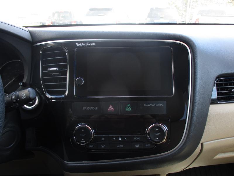 Mitsubishi Outlander SEL AWD 2017