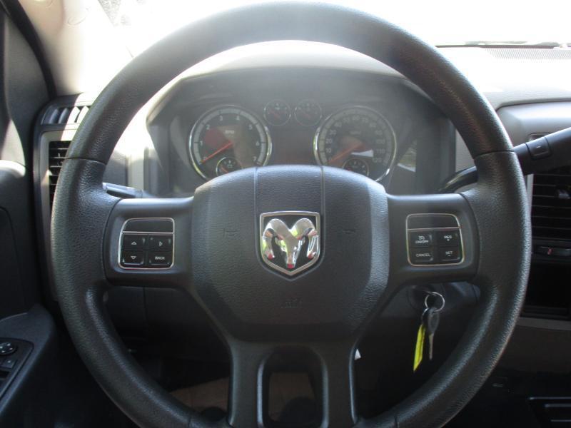 RAM 2500 ST Crew Cab SWB 4WD 2012
