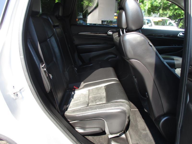 Jeep Grand Cherokee Laredo 4WD 2012