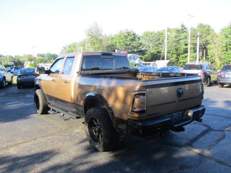 RAM 1500 SLT Quad Cab 4WD 2012