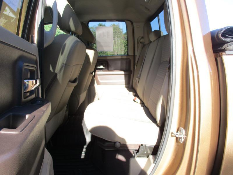 RAM 1500 SLT Quad Cab 4WD 2012