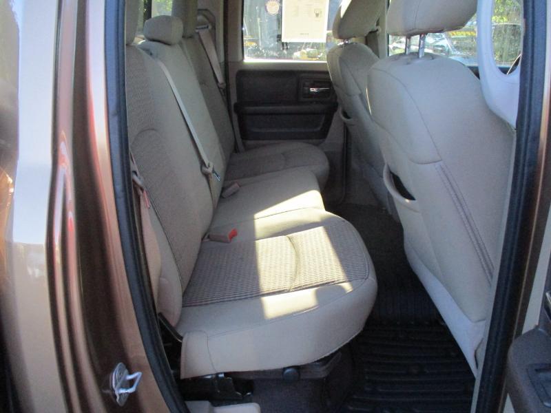 RAM 1500 SLT Quad Cab 4WD 2012