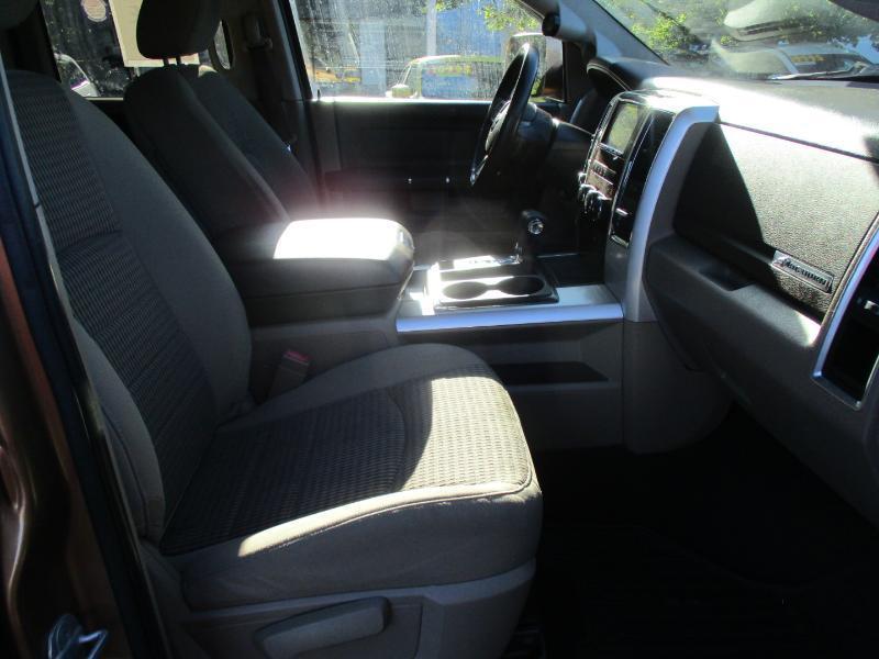RAM 1500 SLT Quad Cab 4WD 2012
