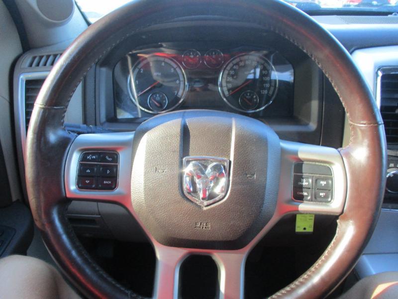 RAM 1500 SLT Quad Cab 4WD 2012