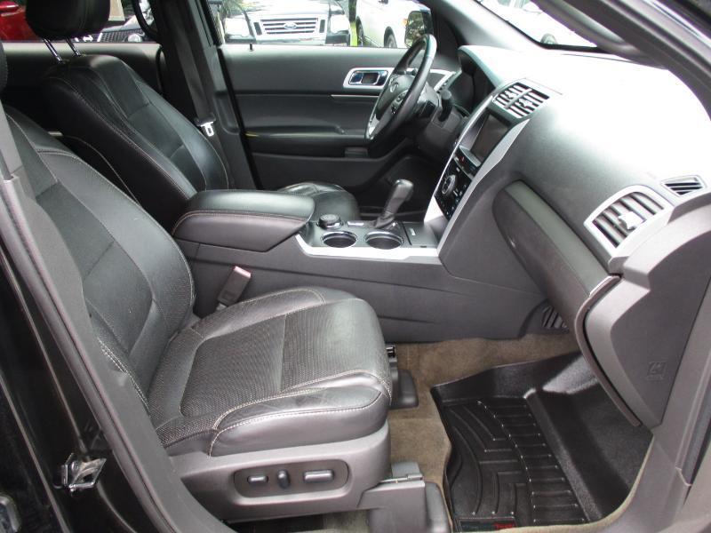 Ford Explorer Sport 4WD 2013