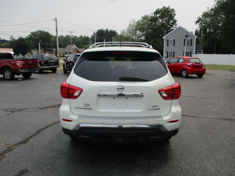 Nissan Pathfinder Platinum 4WD 2018