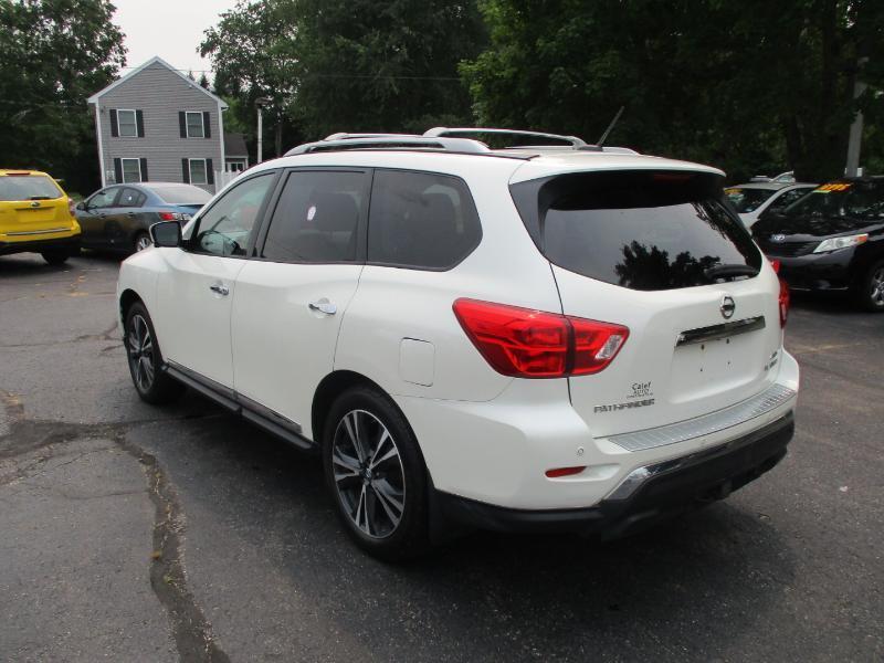 Nissan Pathfinder Platinum 4WD 2018