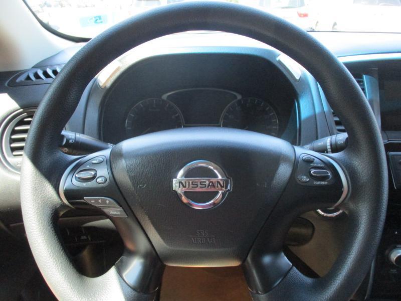 Nissan Pathfinder S 4WD 2016