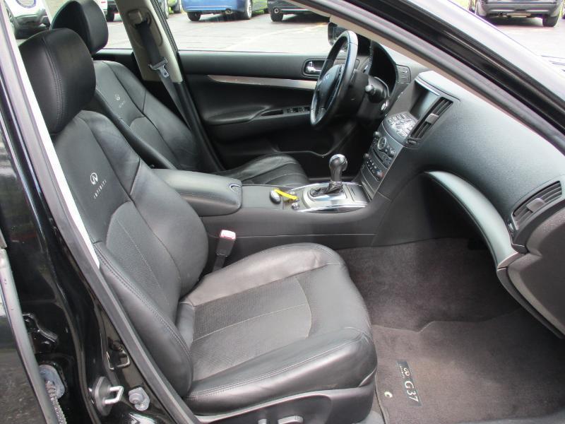 Infiniti G Sedan 37x AWD 2013