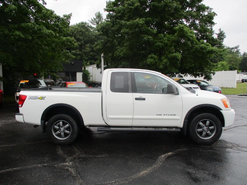 Nissan Titan PRO-4X King Cab 4WD 2015