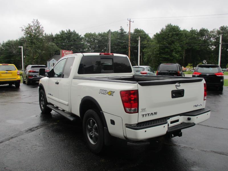 Nissan Titan PRO-4X King Cab 4WD 2015