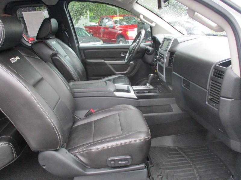 Nissan Titan PRO-4X King Cab 4WD 2015