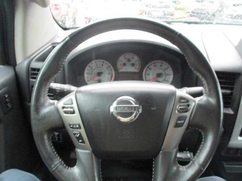 Nissan Titan PRO-4X King Cab 4WD 2015