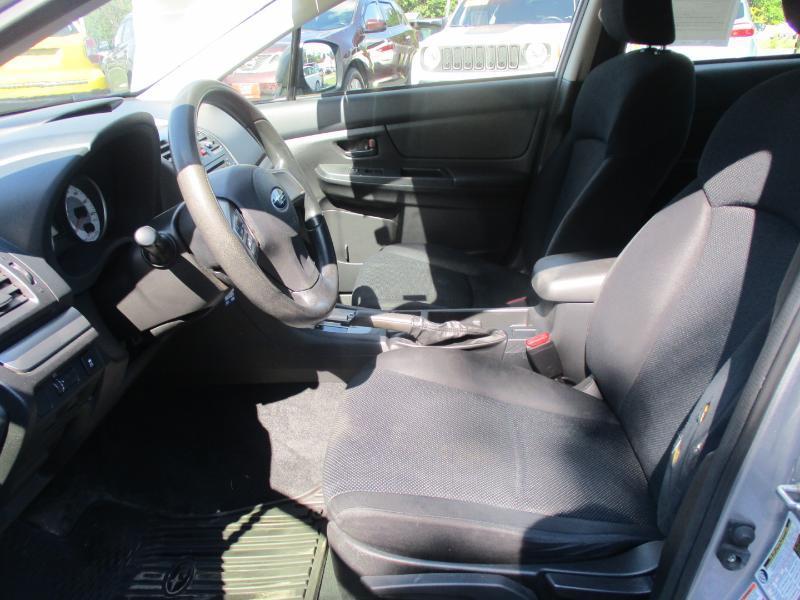 Subaru Impreza Base 5-Door 2014