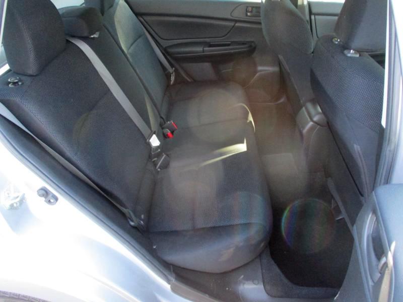Subaru Impreza Base 5-Door 2014