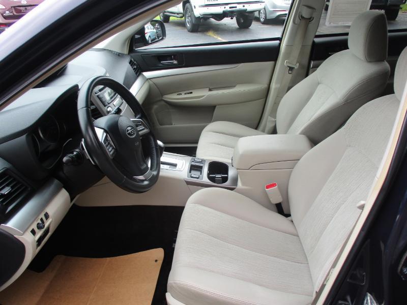 Subaru Outback 2.5i Premium 2013