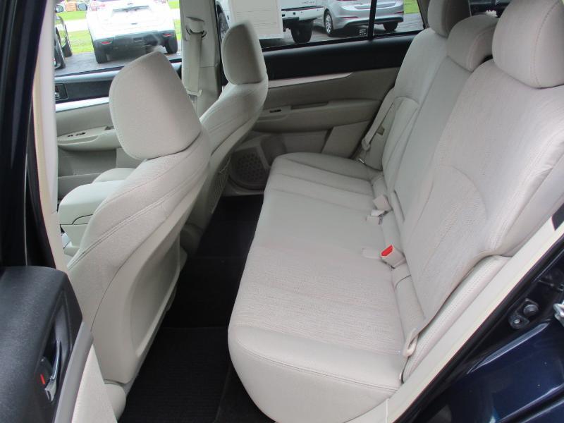 Subaru Outback 2.5i Premium 2013