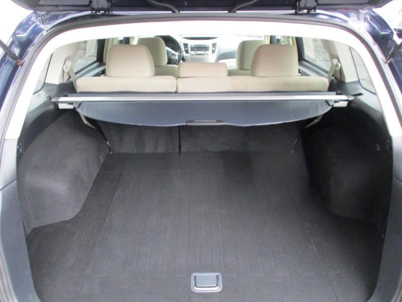 Subaru Outback 2.5i Premium 2013