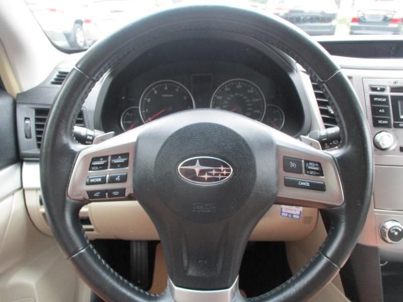 Subaru Outback 2.5i Premium 2013