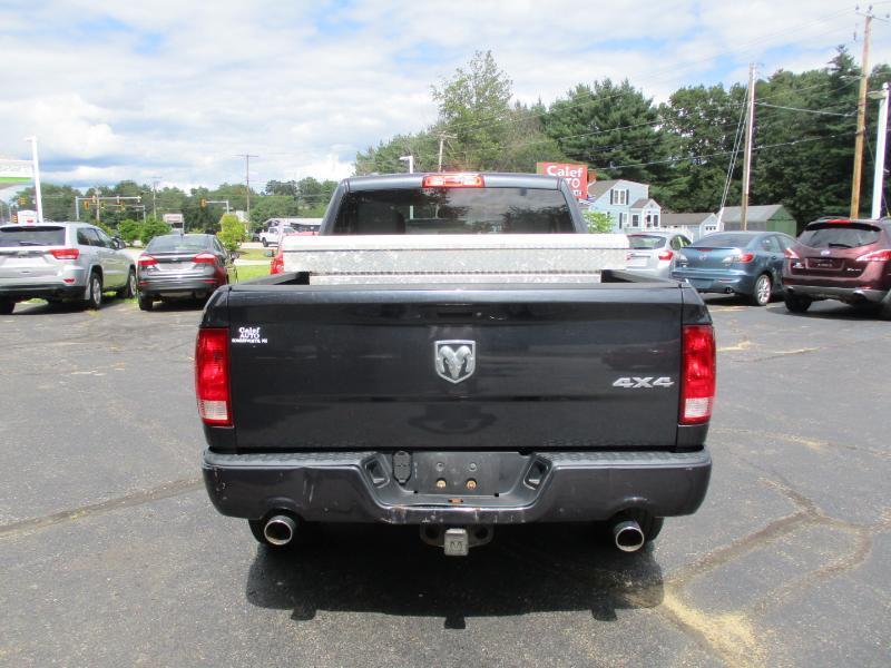 RAM 1500 Tradesman Quad Cab 4WD 2014