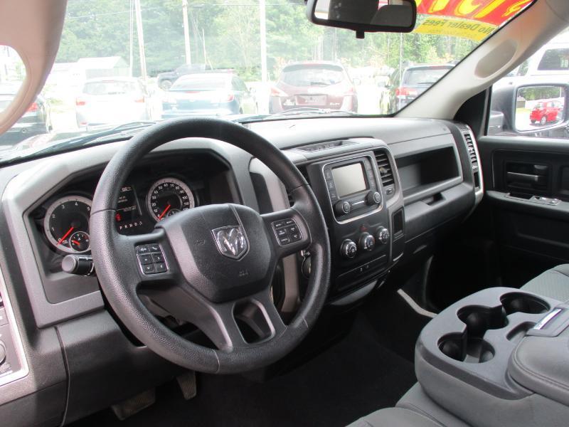 RAM 1500 Tradesman Quad Cab 4WD 2014