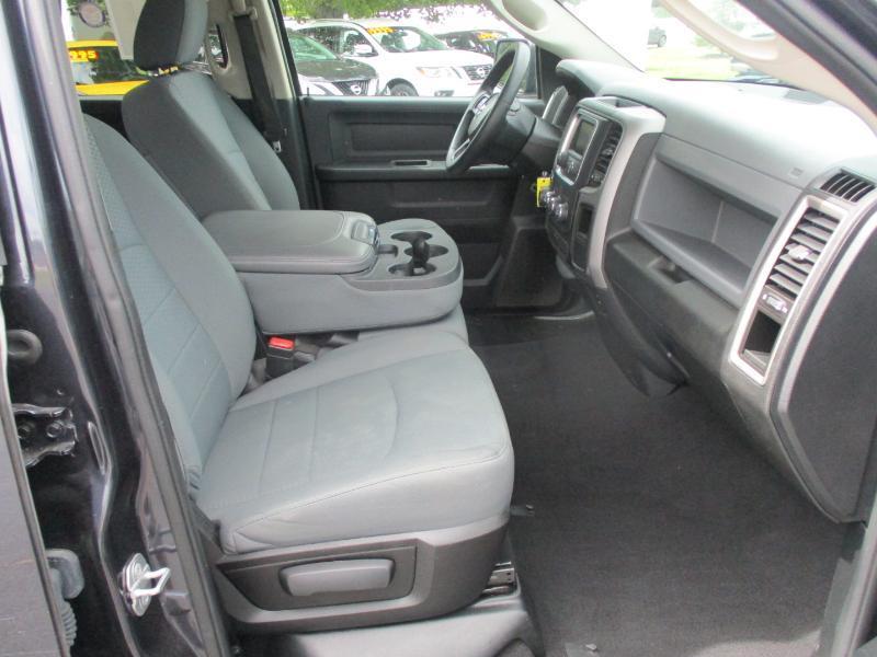 RAM 1500 Tradesman Quad Cab 4WD 2014