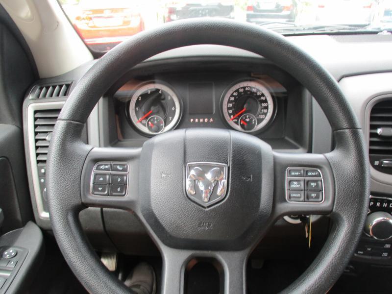 RAM 1500 Tradesman Quad Cab 4WD 2014