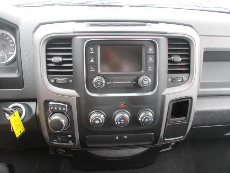 RAM 1500 Tradesman Quad Cab 4WD 2014
