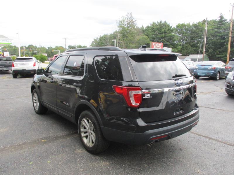 Ford Explorer Base 4WD 2017