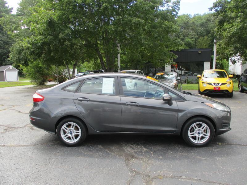 Ford Fiesta SE Sedan 2017