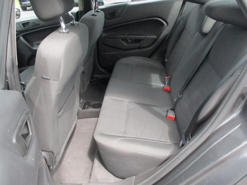 Ford Fiesta SE Sedan 2017