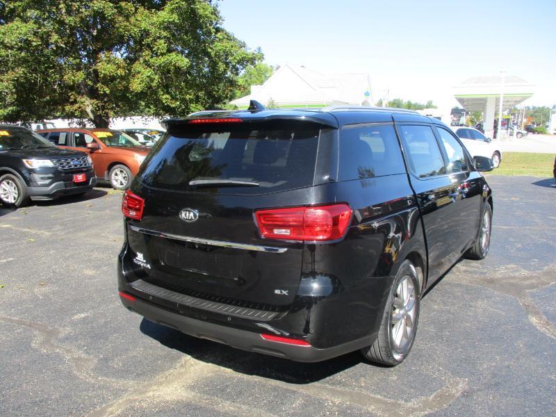 Kia Sedona LX 2021