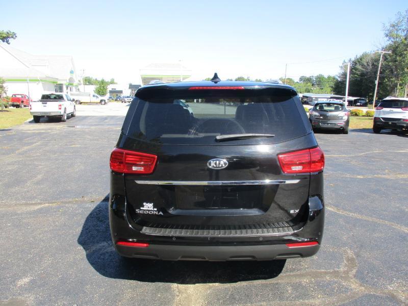 Kia Sedona LX 2021