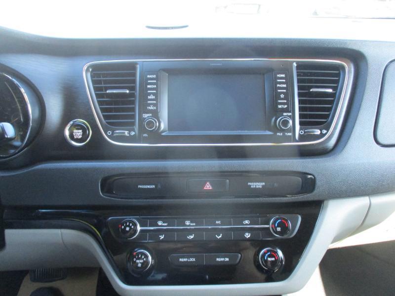 Kia Sedona LX 2021