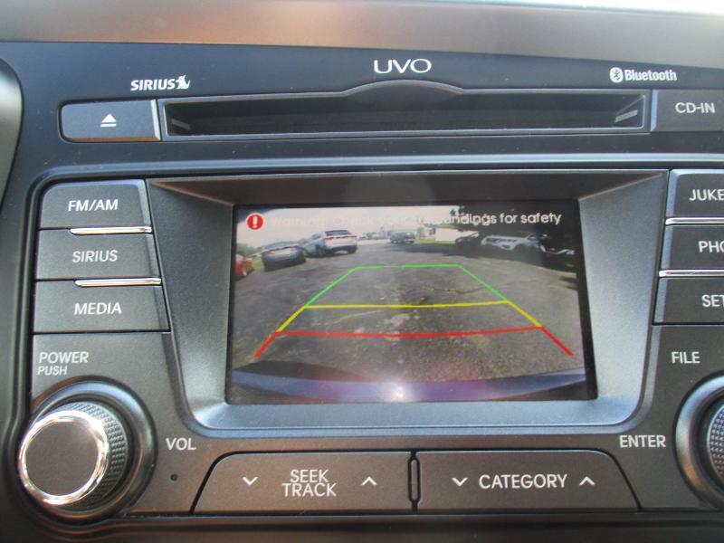 Kia Optima Hybrid Sedan 2012