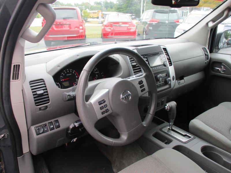 Nissan Frontier SV Crew Cab 4WD LWB 2013