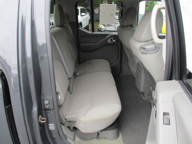 Nissan Frontier SV Crew Cab 4WD LWB 2013