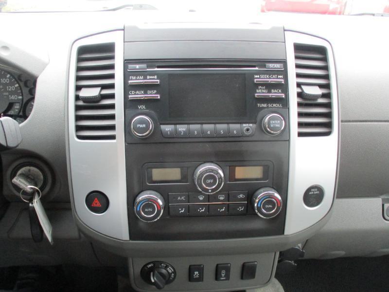 Nissan Frontier SV Crew Cab 4WD LWB 2013