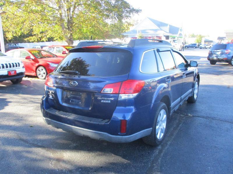 Subaru Outback 2.5i Premium 2010
