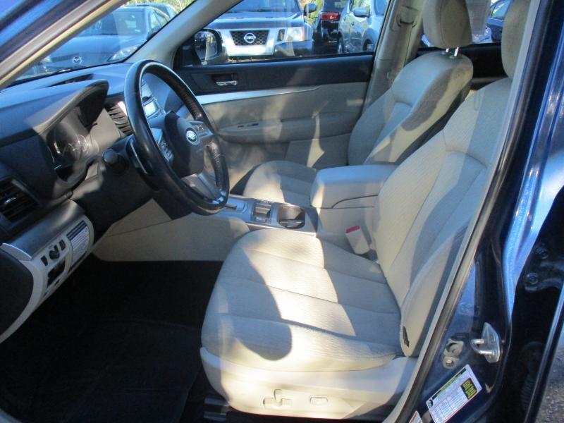 Subaru Outback 2.5i Premium 2010